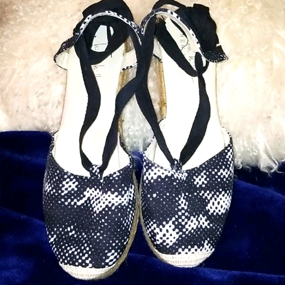 Nicole Miller flat lace up espadrilles